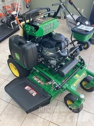 John Deere 636M 탑승형 잔디깎기