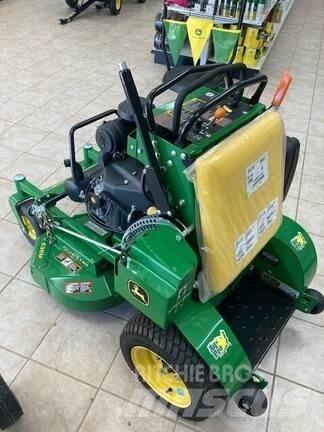 John Deere 636M 탑승형 잔디깎기