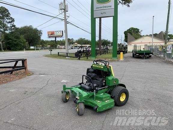 John Deere 652R 탑승형 잔디깎기