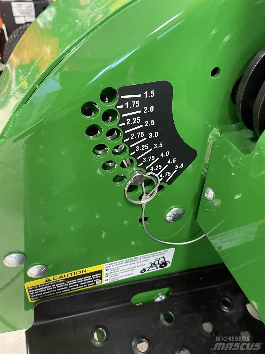 John Deere 661R 탑승형 잔디깎기