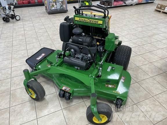 John Deere 661R 탑승형 잔디깎기