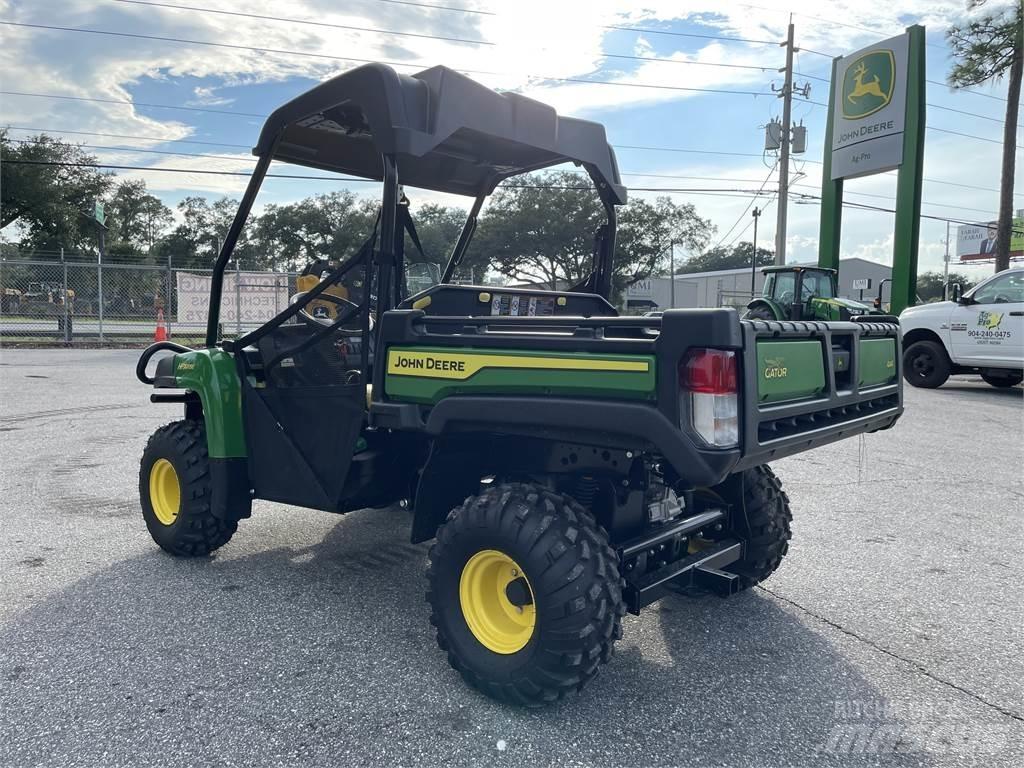 John Deere 815E 다목적 장비