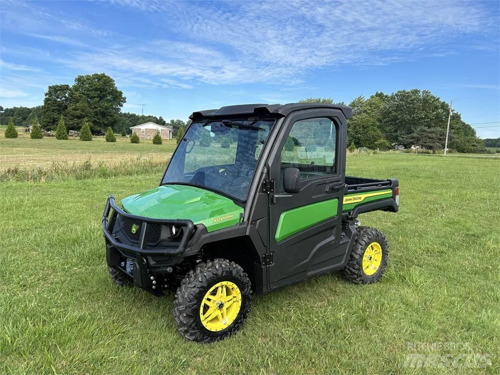 John Deere 835M 다목적 장비