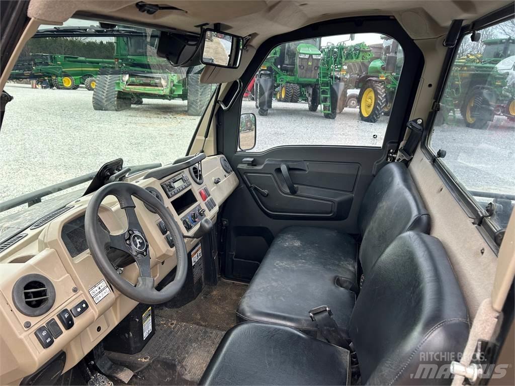 John Deere 835R 다목적 장비