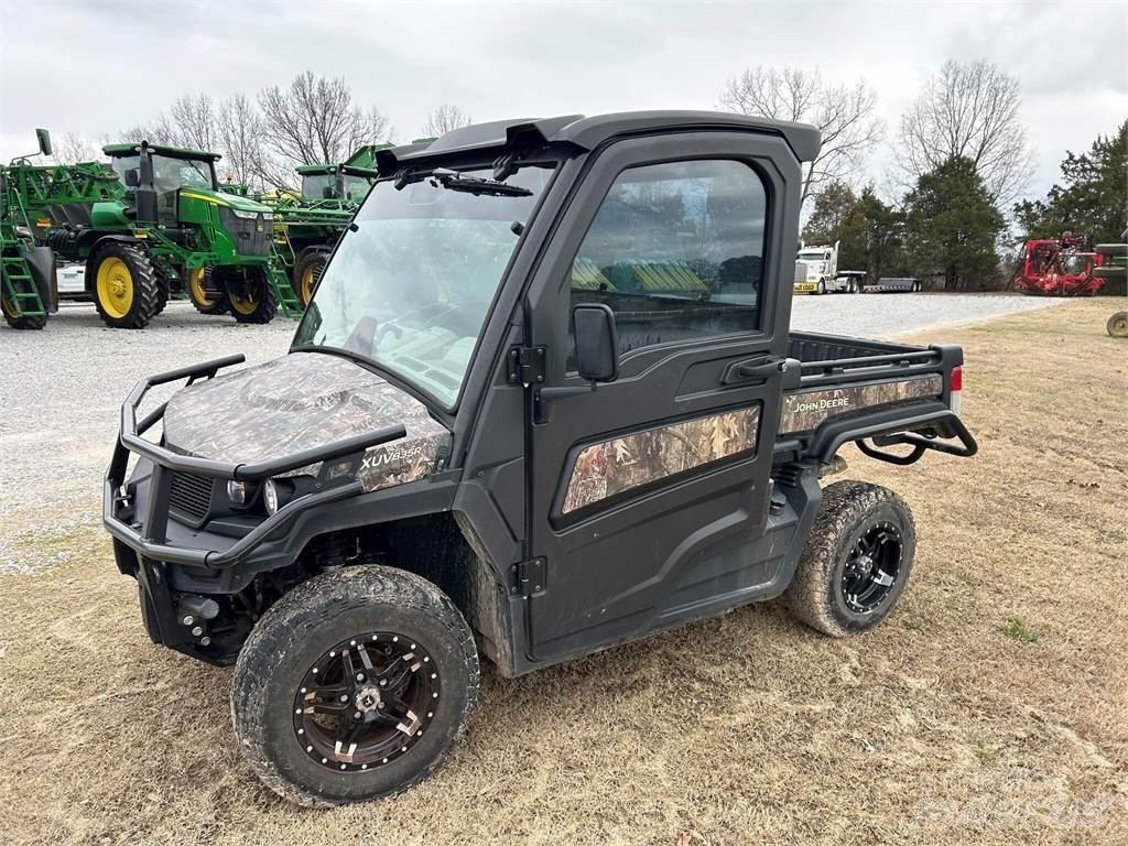 John Deere 835R 다목적 장비