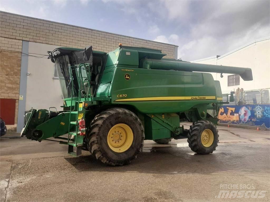 John Deere C670 콤바인 수확기