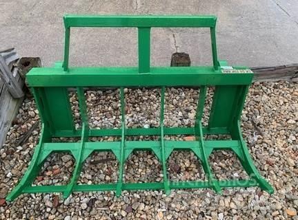 John Deere CR50 집게