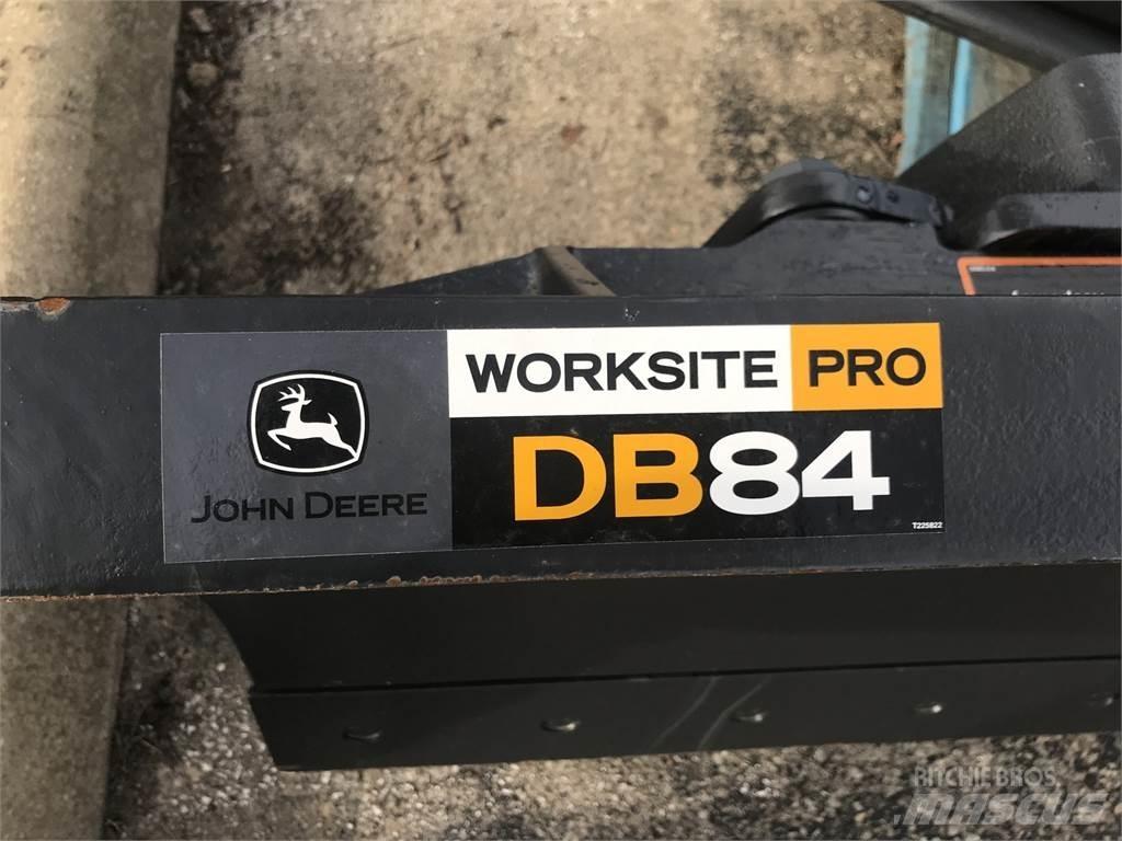 John Deere DB84 건설 장비 - 기타