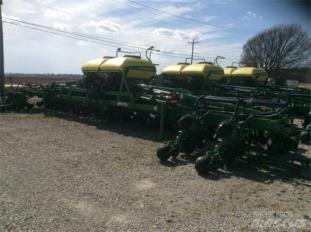 John Deere DR18 파종기