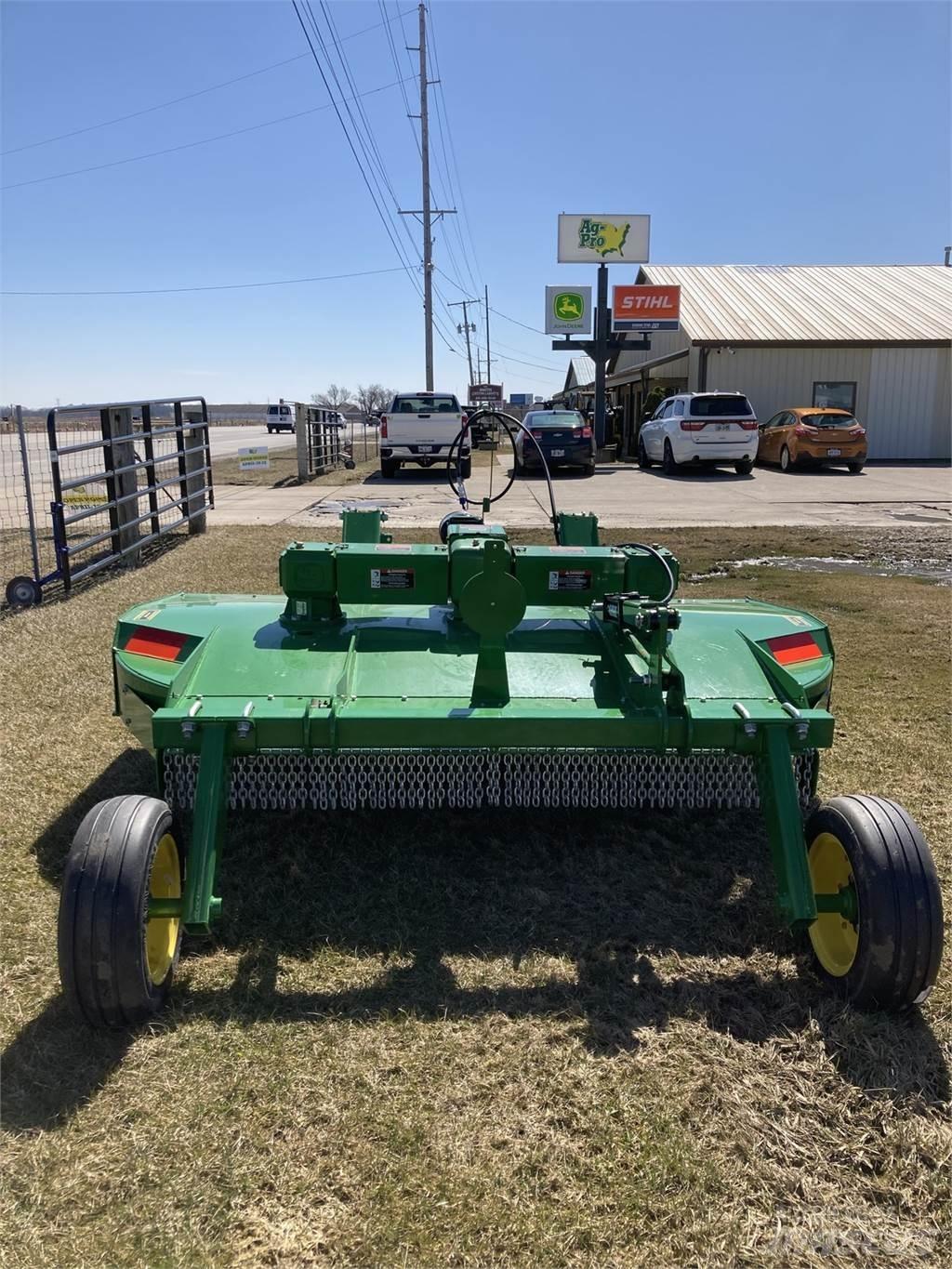 John Deere RC8M 베일 분쇄기, 절단기 및 언롤러