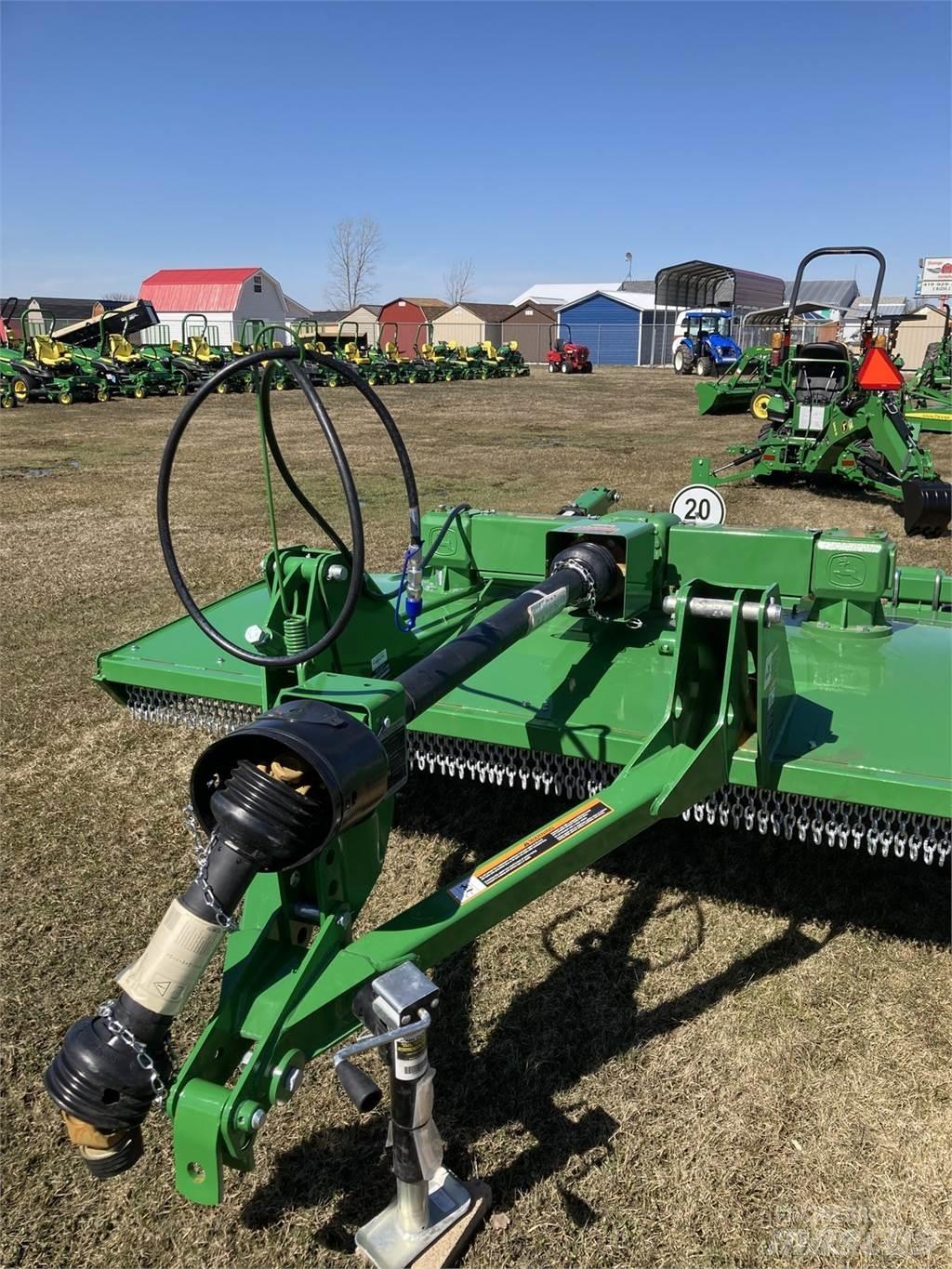 John Deere RC8M 베일 분쇄기, 절단기 및 언롤러