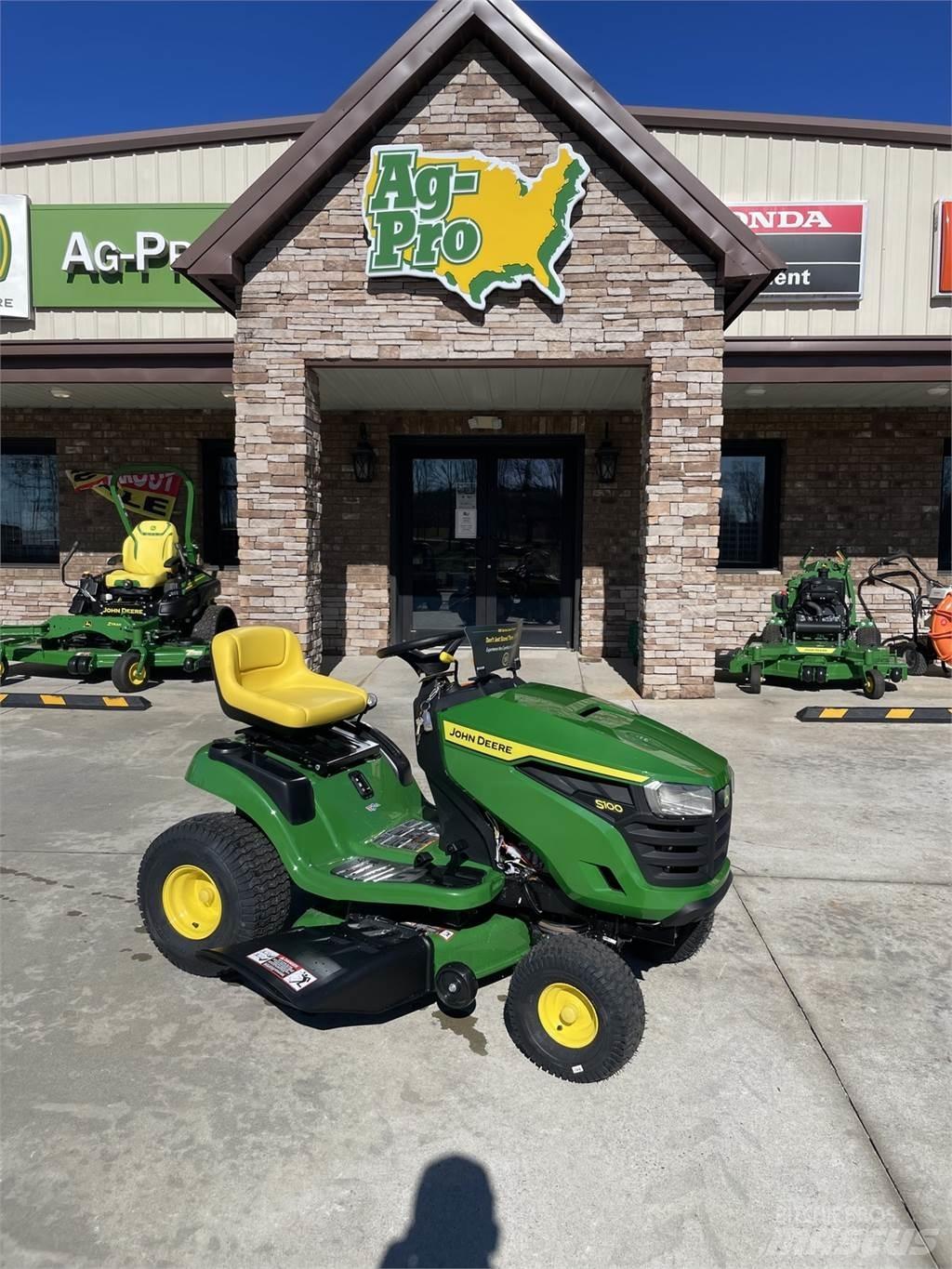 John Deere S100 탑승형 잔디깎기