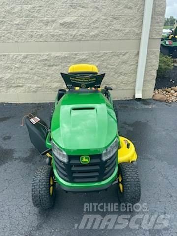 John Deere S100 탑승형 잔디깎기