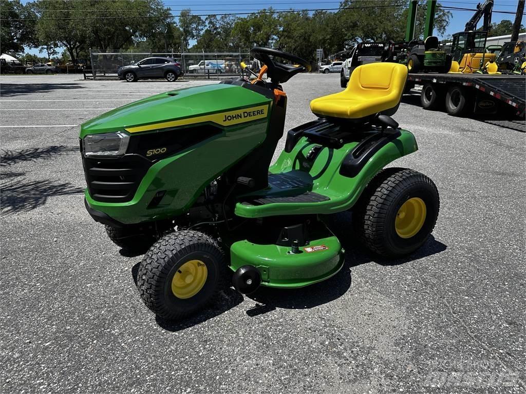 John Deere S100 탑승형 잔디깎기