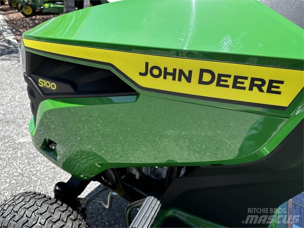 John Deere S100 탑승형 잔디깎기