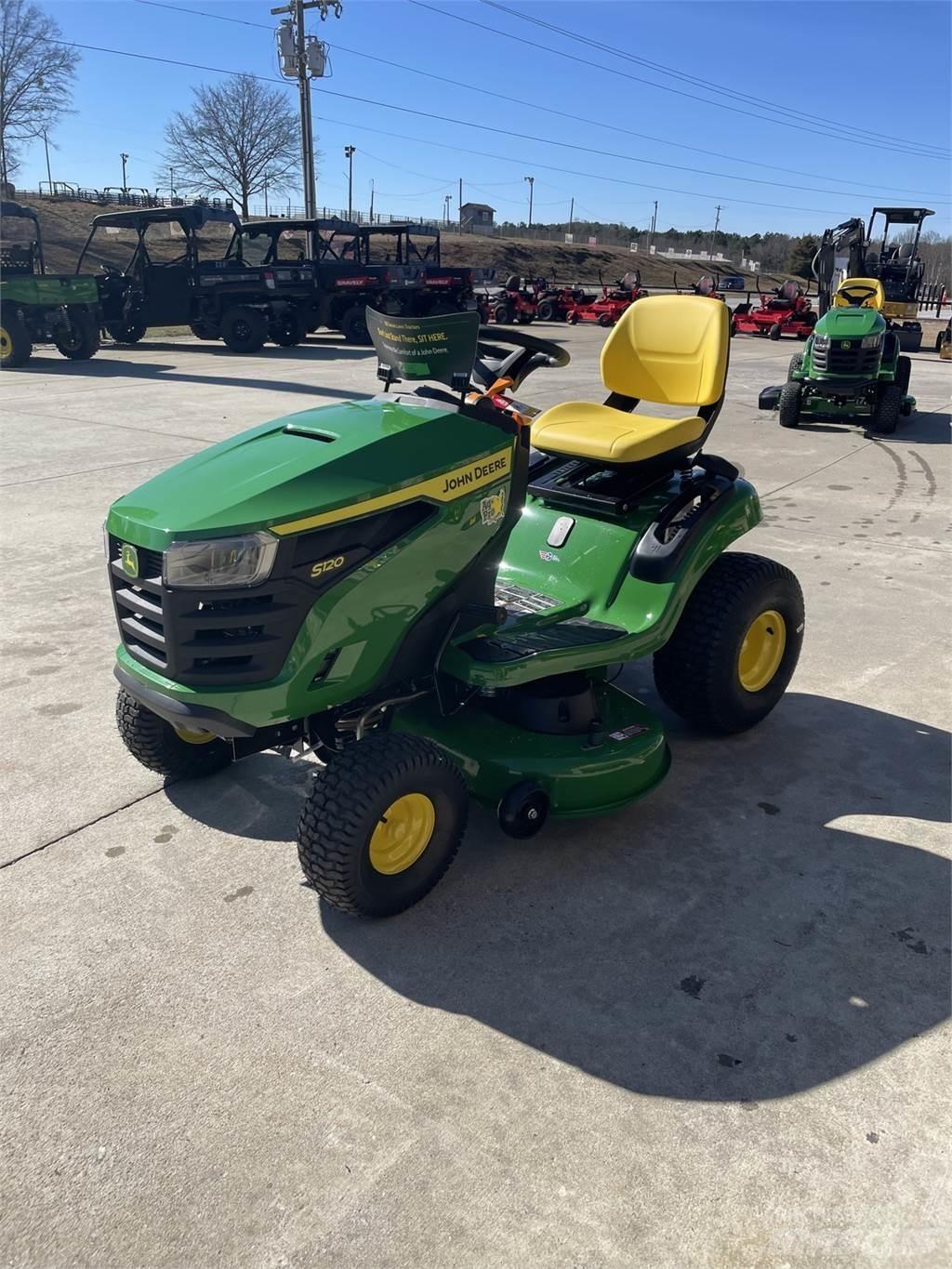 John Deere S120 탑승형 잔디깎기
