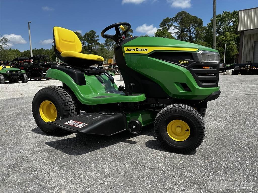 John Deere S120 탑승형 잔디깎기