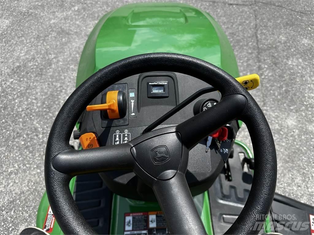 John Deere S120 탑승형 잔디깎기