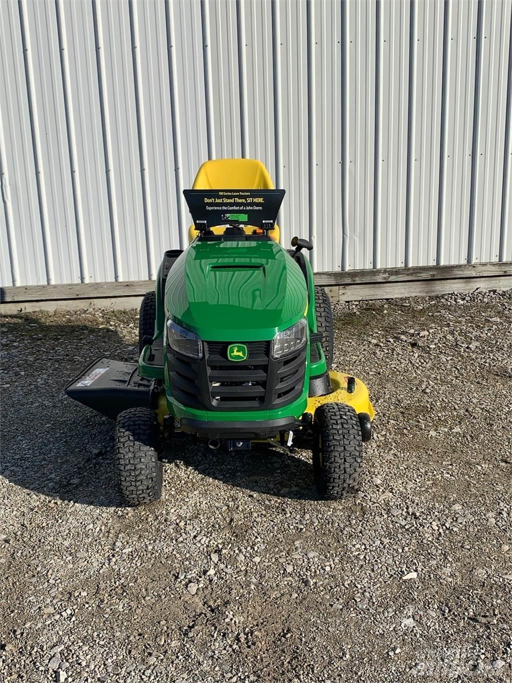 John Deere S120 탑승형 잔디깎기
