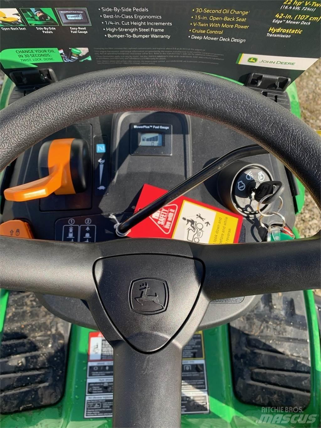 John Deere S120 탑승형 잔디깎기
