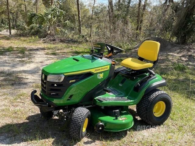 John Deere S130 탑승형 잔디깎기