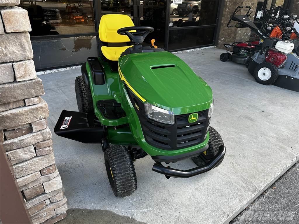 John Deere S130 탑승형 잔디깎기