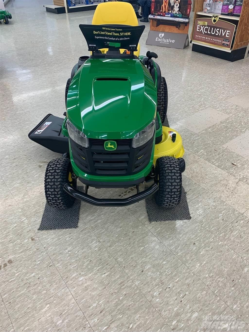 John Deere S130 탑승형 잔디깎기