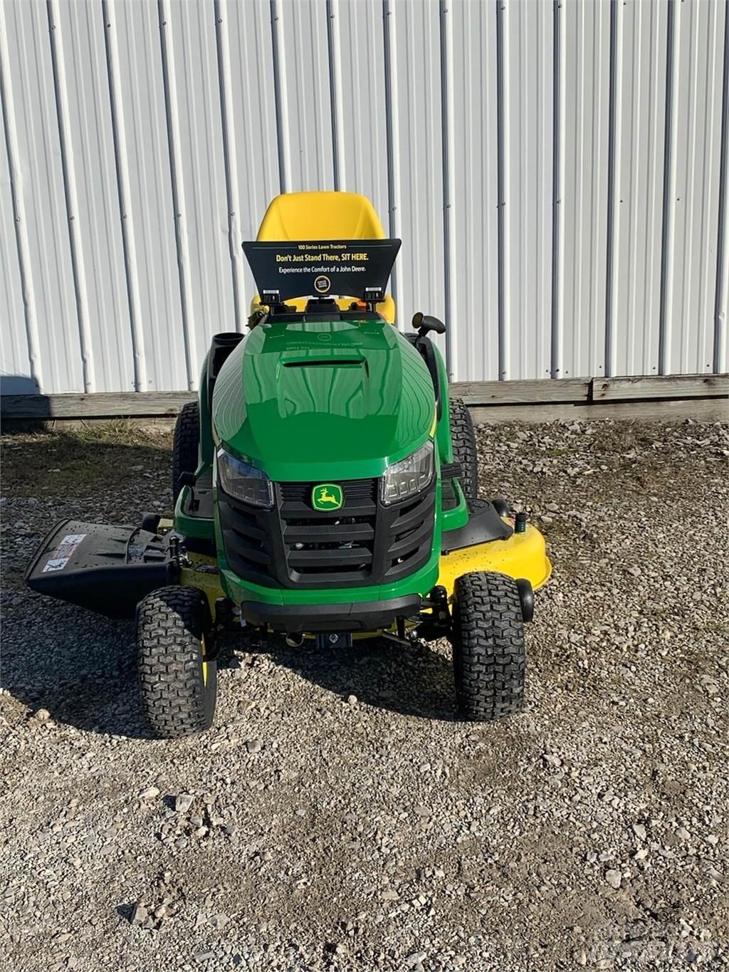 John Deere S140 탑승형 잔디깎기