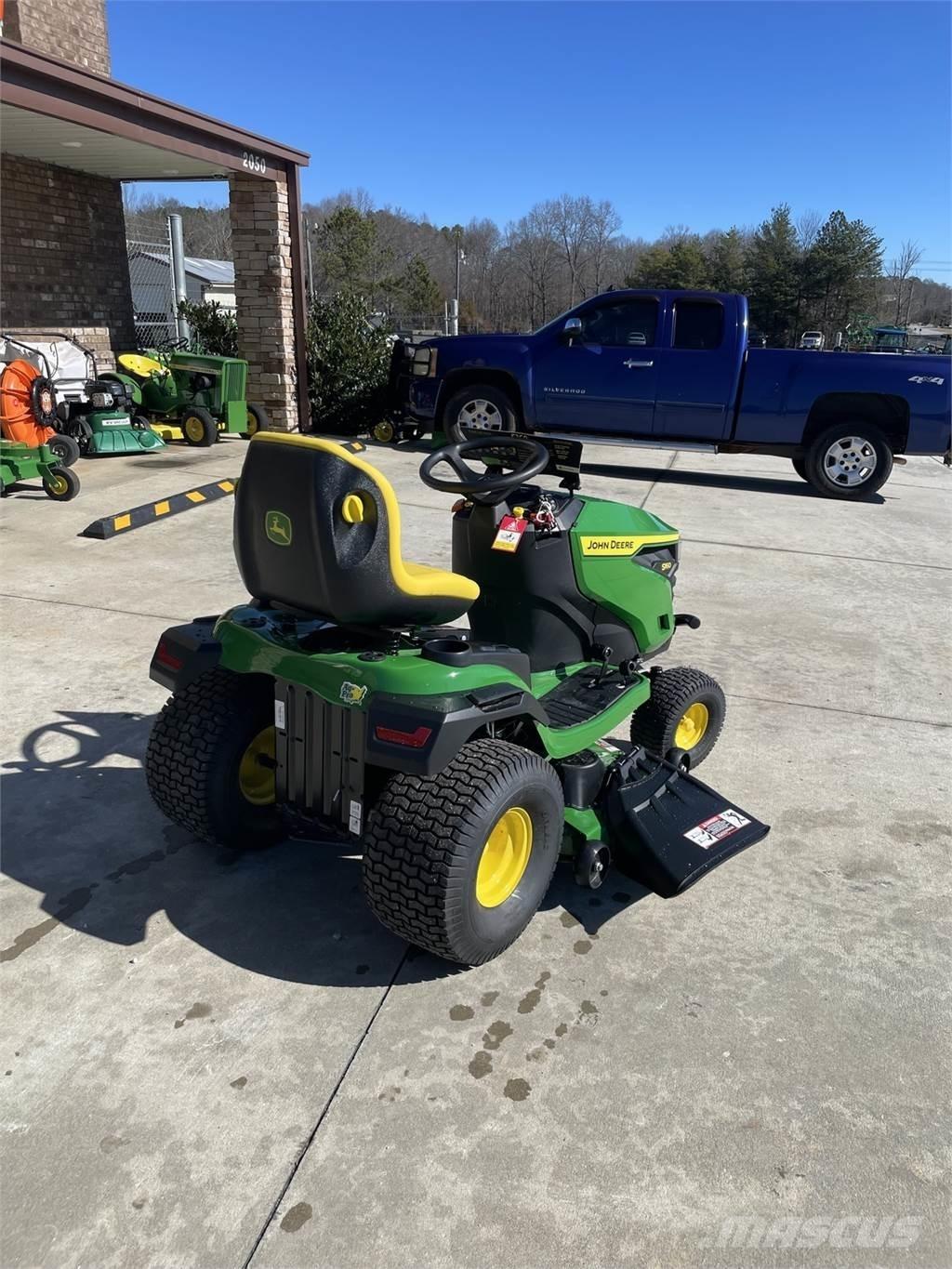 John Deere S160 소형 트랙터