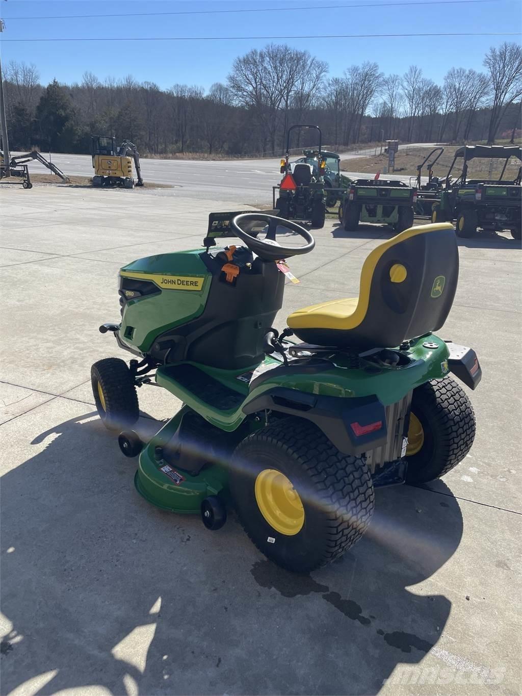 John Deere S160 소형 트랙터