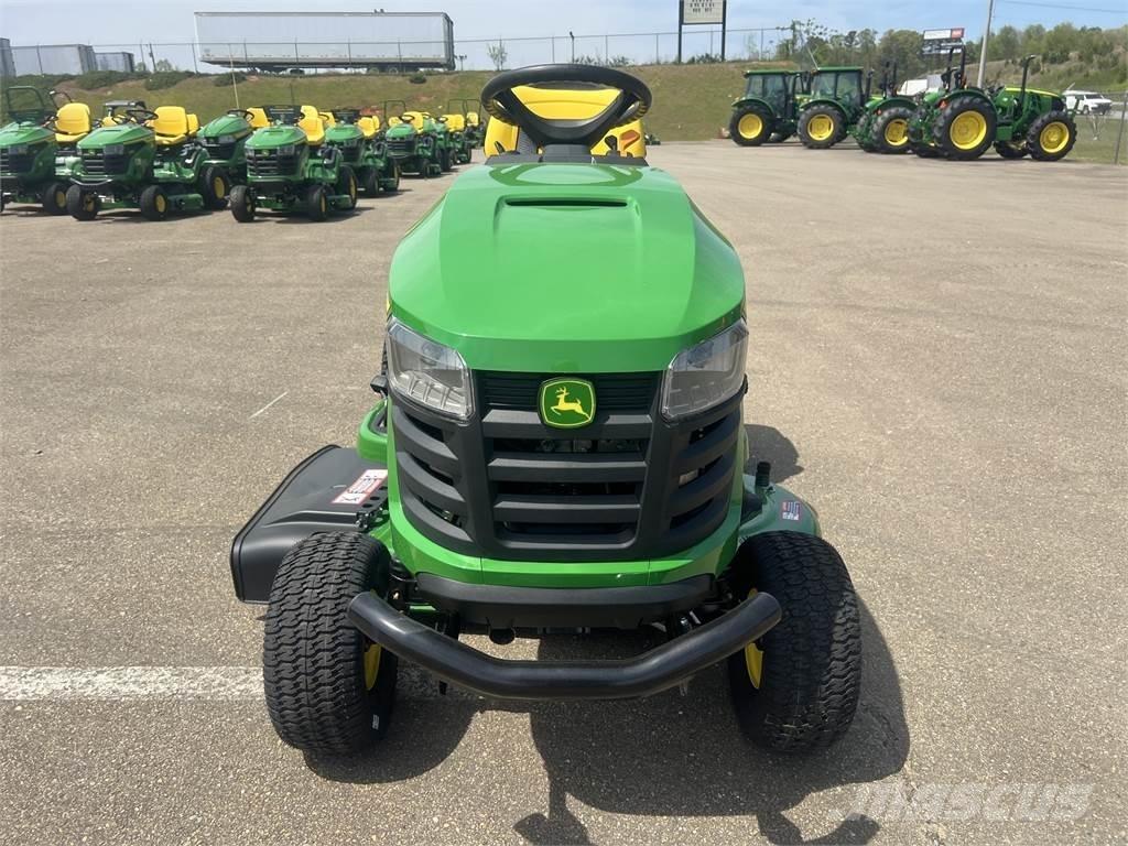 John Deere S240 소형 트랙터