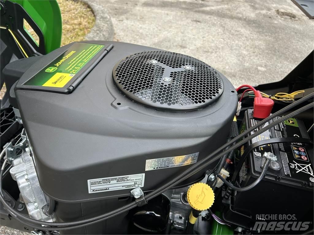 John Deere S240 소형 트랙터