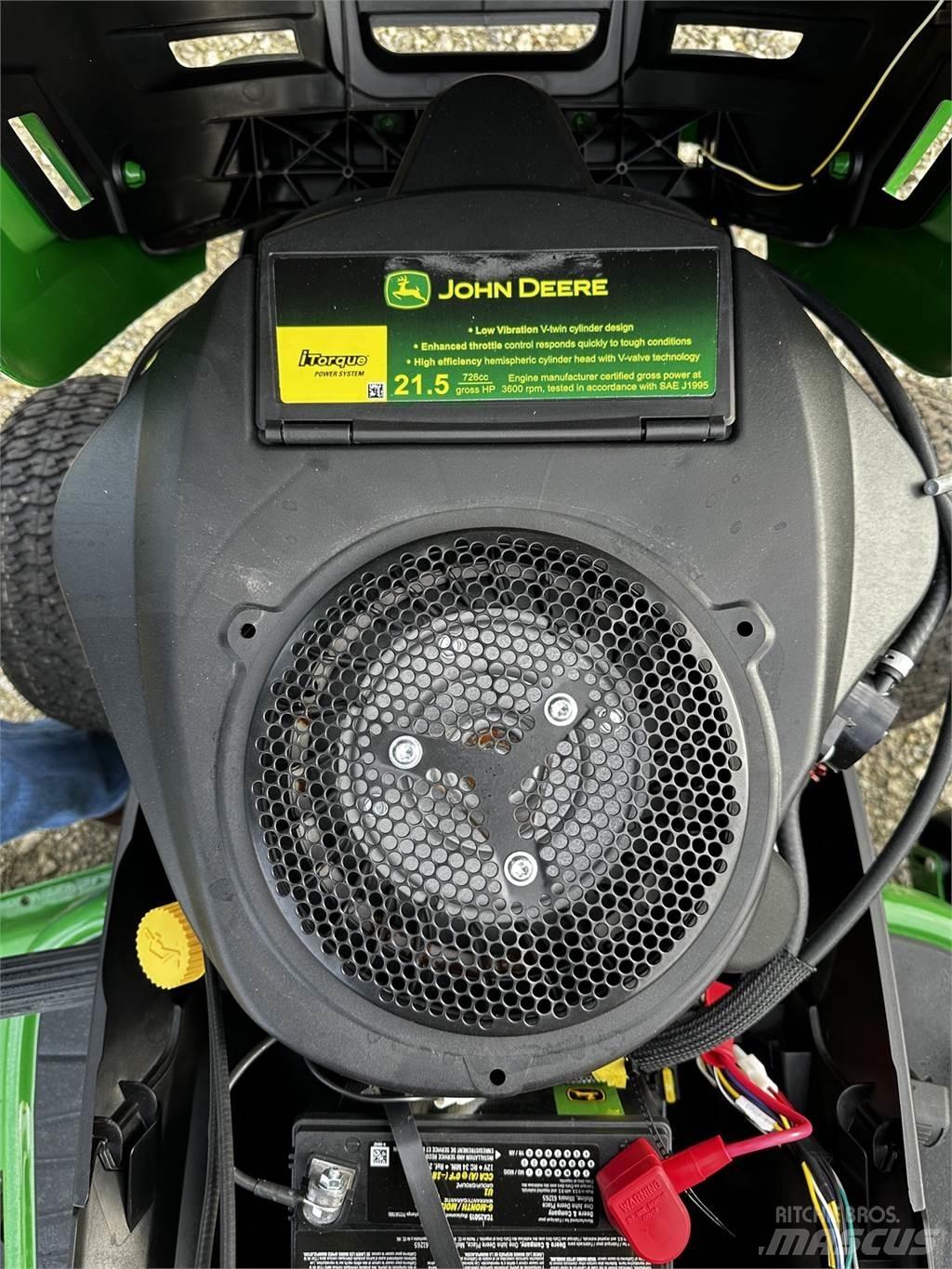 John Deere S240 소형 트랙터