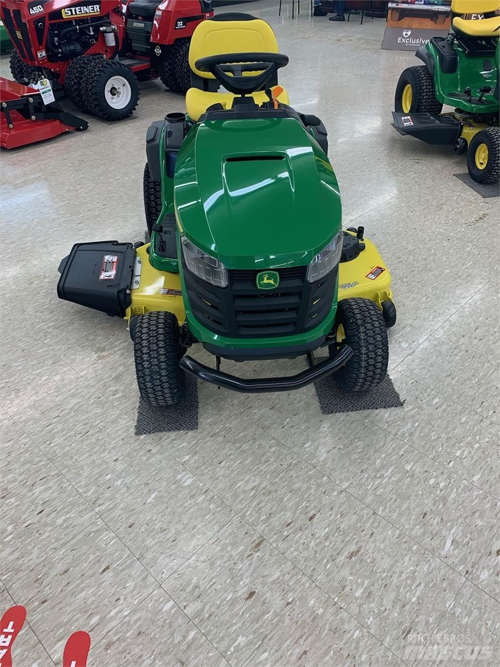 John Deere S240 소형 트랙터