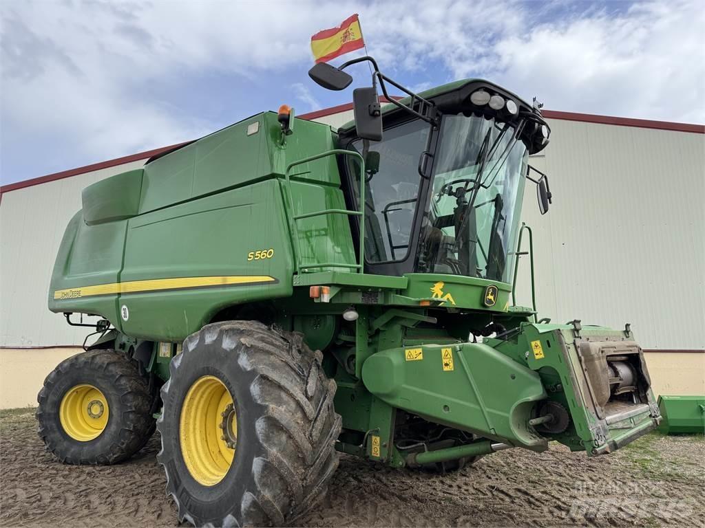 John Deere S560 콤바인 수확기