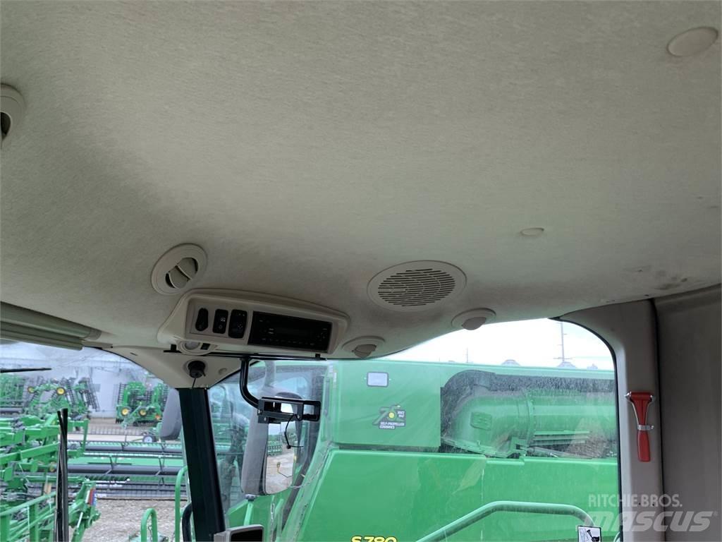 John Deere S680 콤바인 수확기