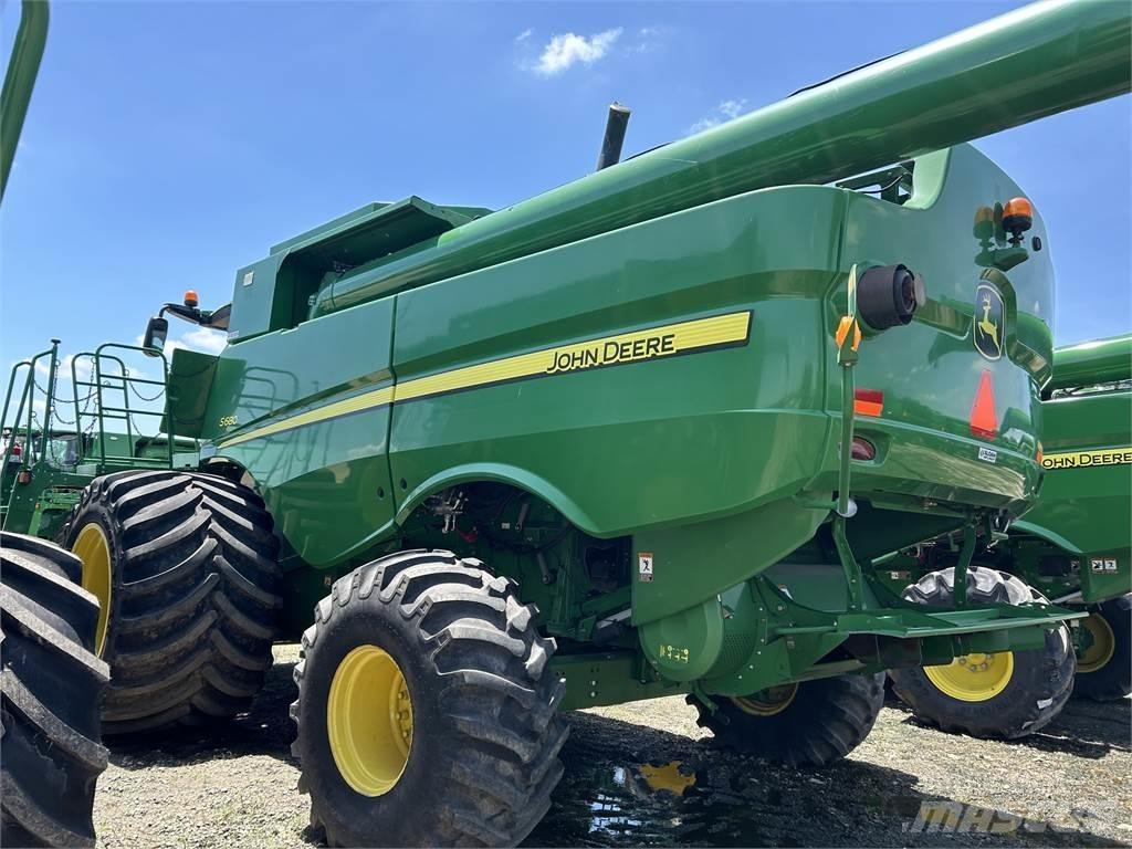 John Deere S680 콤바인 수확기