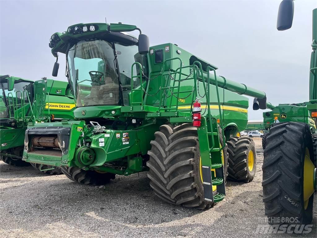 John Deere S790 콤바인 수확기