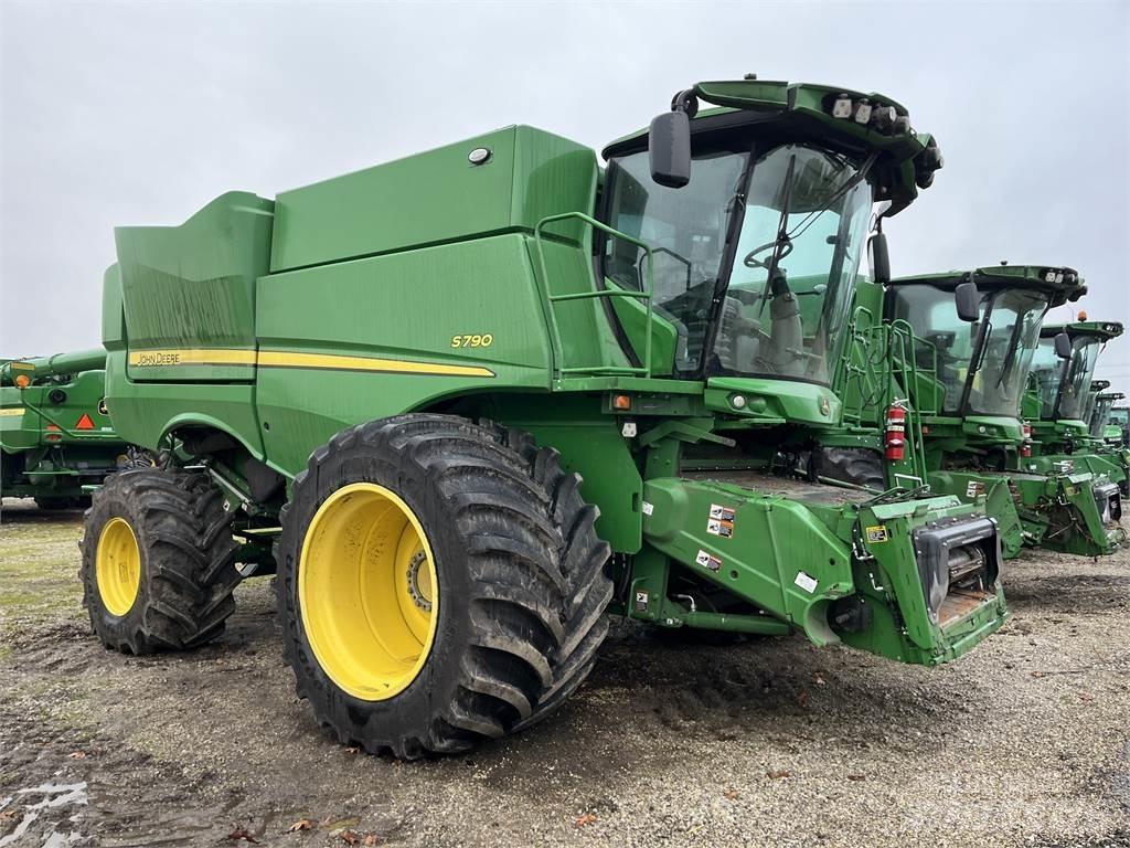 John Deere S790 콤바인 수확기