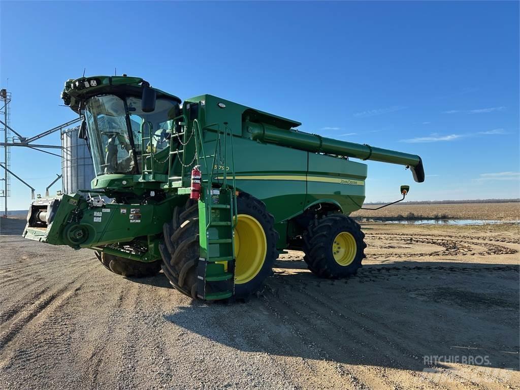 John Deere S790 콤바인 수확기