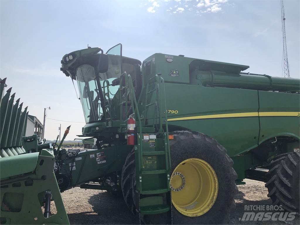 John Deere S790 콤바인 수확기