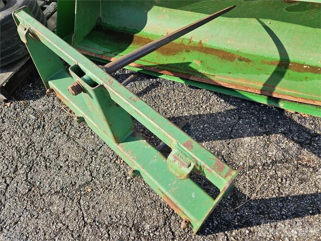 John Deere SE 기타 목초 수확용 장비