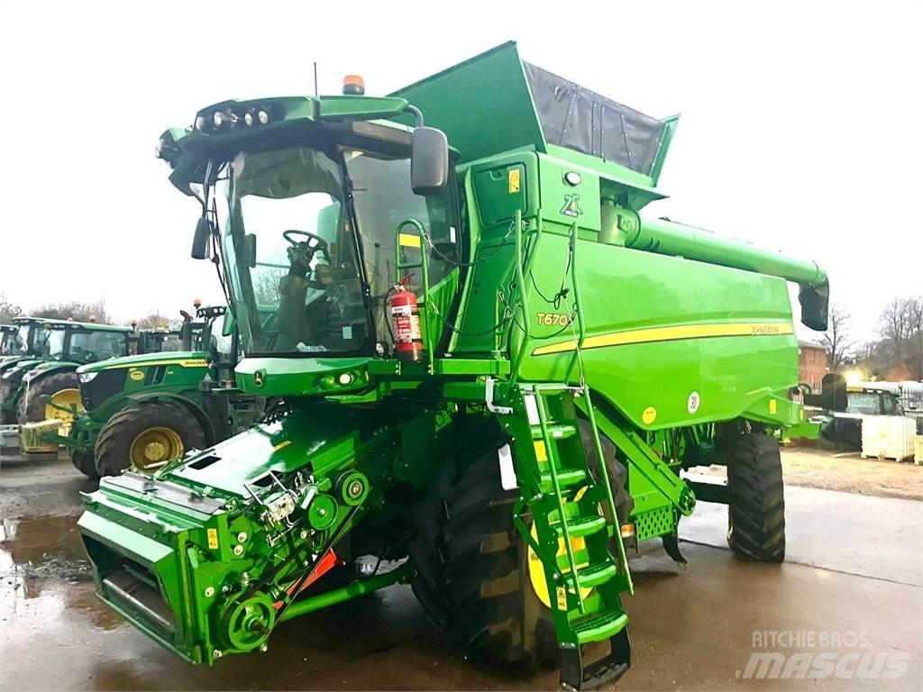 John Deere T670 콤바인 수확기