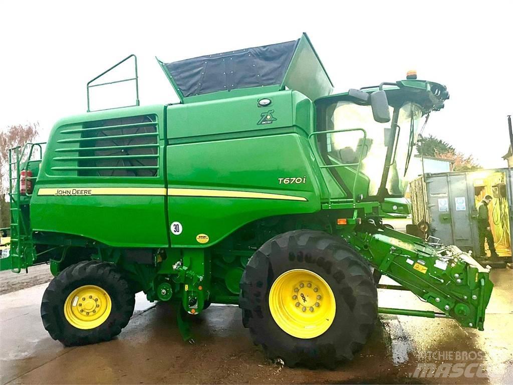 John Deere T670 콤바인 수확기