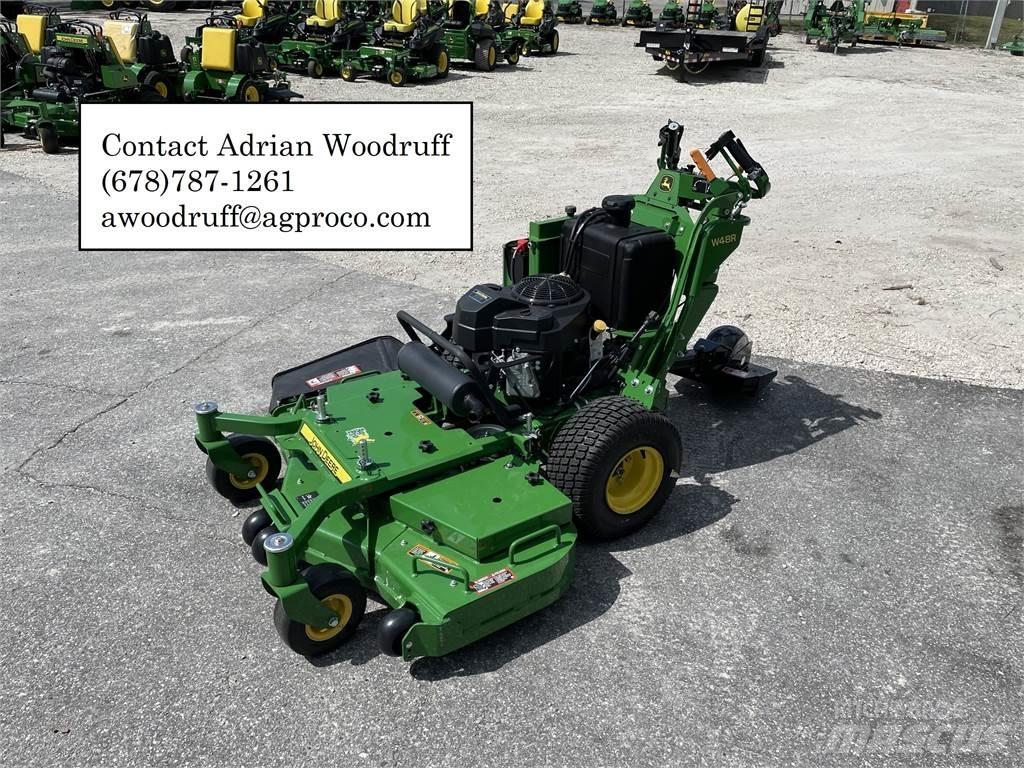 John Deere W48R 밀면서 전진하는 잔디깎기