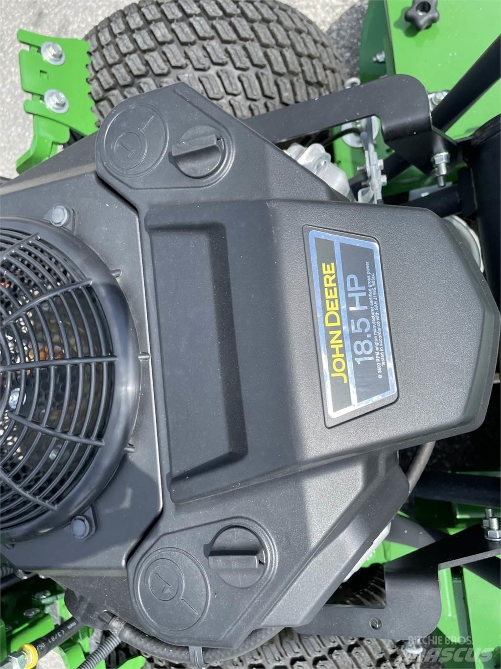 John Deere W48R 밀면서 전진하는 잔디깎기