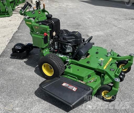 John Deere W48R 밀면서 전진하는 잔디깎기