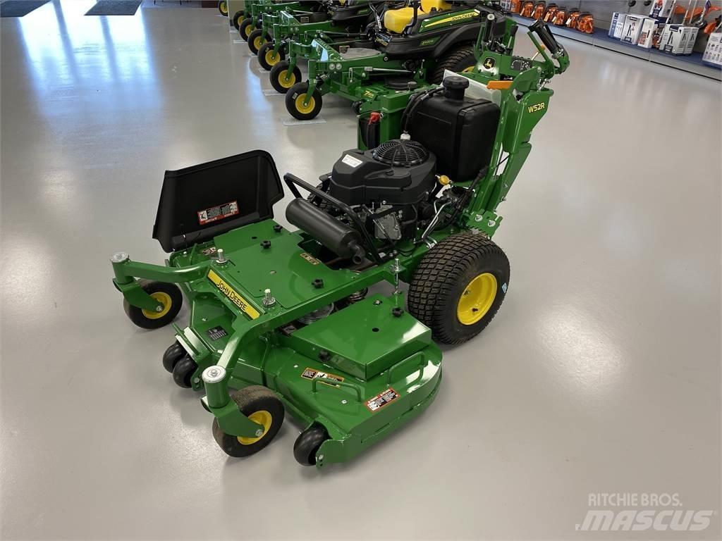 John Deere W52R 밀면서 전진하는 잔디깎기