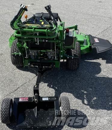 John Deere W61R 밀면서 전진하는 잔디깎기