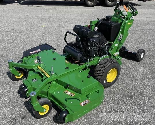 John Deere W61R 밀면서 전진하는 잔디깎기